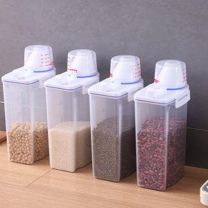 Hộp nhựa PP đựng gạo và ngũ cốc chống ẩm mốc nắp kín trong suốt Bốn hộp nhựa trong suốt đựng các loại ngũ cốc, có nắp đo thể tích.