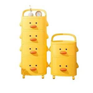 Hai tủ nhựa hình vịt vàng, một tủ 5 tầng và một tủ 2 tầng, đặt cạnh nhau.