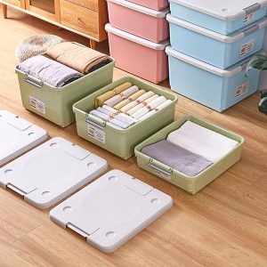 Hộp nhựa đựng quần áo, khăn, nắp tháo rời dễ dàng.