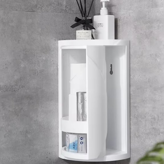Kệ góc xoay 3 tầng nhựa ABS hiện đại đa năng tiết kiệm không gian Mặt sau kệ góc xoay 3 tầng với móc treo tường, chứa giấy vệ sinh và nước rửa tay.