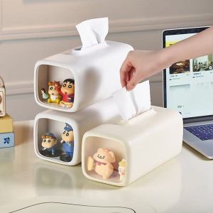Ba hộp đựng khăn giấy xếp chồng, mỗi hộp có mô hình hoạt hình khác nhau bên trong.