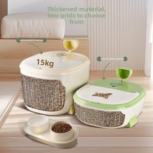 Hai hộp đựng thức ăn với dung tích 15kg và 7.5kg, phù hợp cho thú cưng lớn và nhỏ.