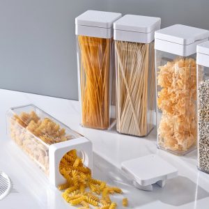 Hộp nhựa PP vuông kín khí đựng thực phẩm khô trong suốt tiện lợi Hộp đựng thực phẩm chứa mì, hạt, nắp mở dễ lấy đồ.
