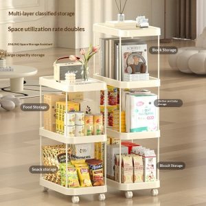 Kệ đa năng với nhiều loại đồ dùng: sách, thực phẩm, đồ ăn vặt.