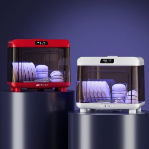 Hai kệ sấy bát đĩa mini màu đỏ và trắng đặt cạnh nhau
