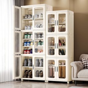 Tủ giày nhựa cao, nhiều ngăn, đặt cạnh sofa.