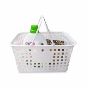 Giỏ nhựa trắng chứa đồ dùng gia đình, có tay xách tiện lợi