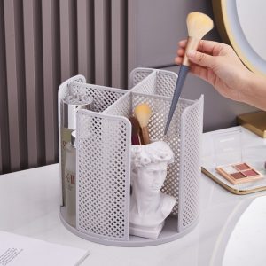 Kệ đựng đồ trang điểm và tượng nhỏ, màu xám, dùng làm kệ mỹ phẩm.