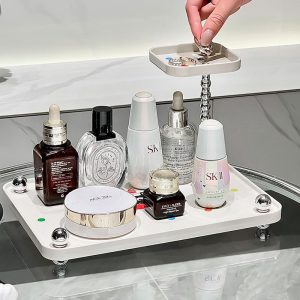 Kệ đựng mỹ phẩm và trang sức, tầng trên để nhẫn, tầng dưới để lọ lớn.