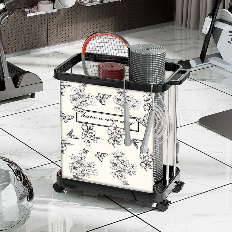 Giỏ đựng đồ giặt di động nhựa inox có bánh xe đa năng 50L Giỏ đựng đồ chứa thảm yoga và vợt cầu lông, đặt trong phòng tập