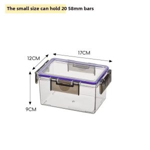 Hộp nhựa nhỏ trong suốt kích thước 17x12x9cm, nắp khóa chắc chắn.