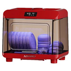 Cận cảnh kệ sấy bát đĩa mini màu đỏ với bát đĩa bên trong