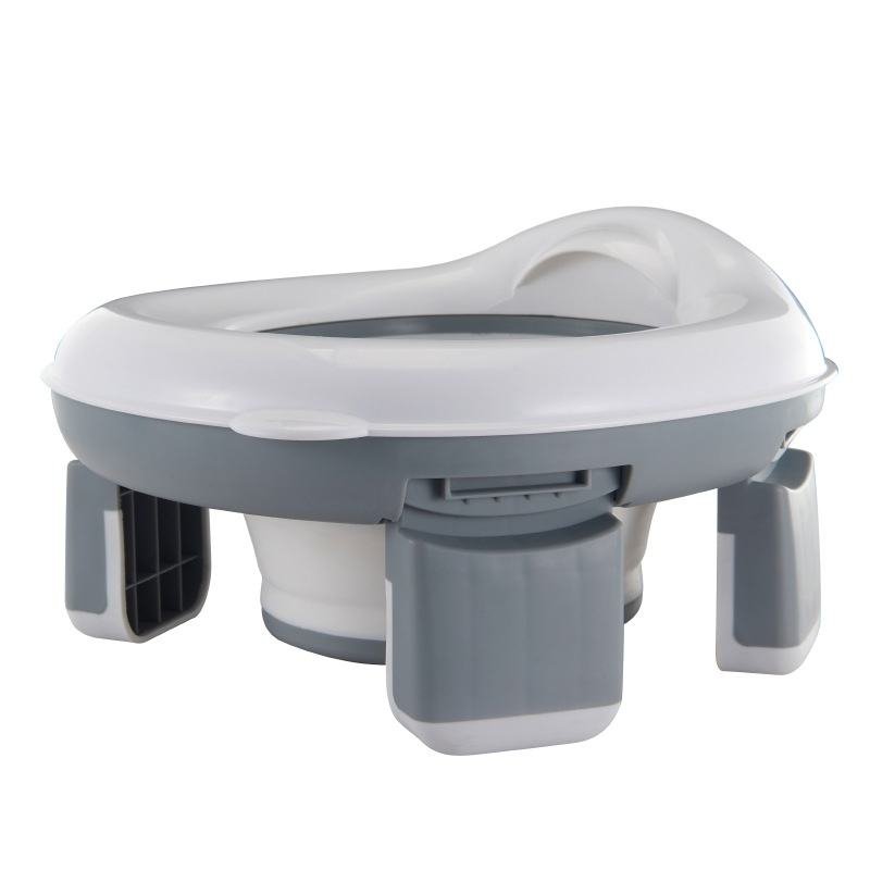 Bô vệ sinh di động gấp gọn nhựa ABS cho bé du lịch, dã ngoại, xe hơi Cận cảnh bô vệ sinh di động màu xám trắng với thiết kế gập gọn.