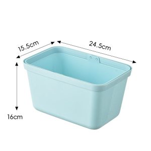 Giỏ nhựa xanh với kích thước 24.5 x 16 x 15.5cm.