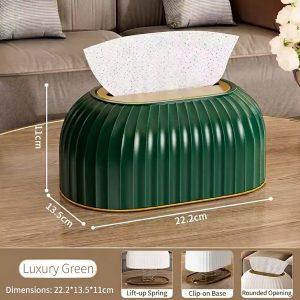 Hộp đựng khăn giấy nhựa cao cấp sọc vàng đồng cho phòng khách, phòng tắm Hộp khăn giấy đặt trên bàn gỗ, hài hòa với nội thất hiện đại.