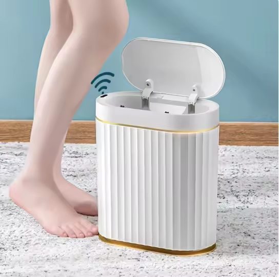 Thùng Rác Thông Minh Cảm Ứng Tự Động Màu Trắng Nhập Khẩu Thùng Rác Thông Minh Cảm Ứng Tự Động Màu Trắng Nhập Khẩu